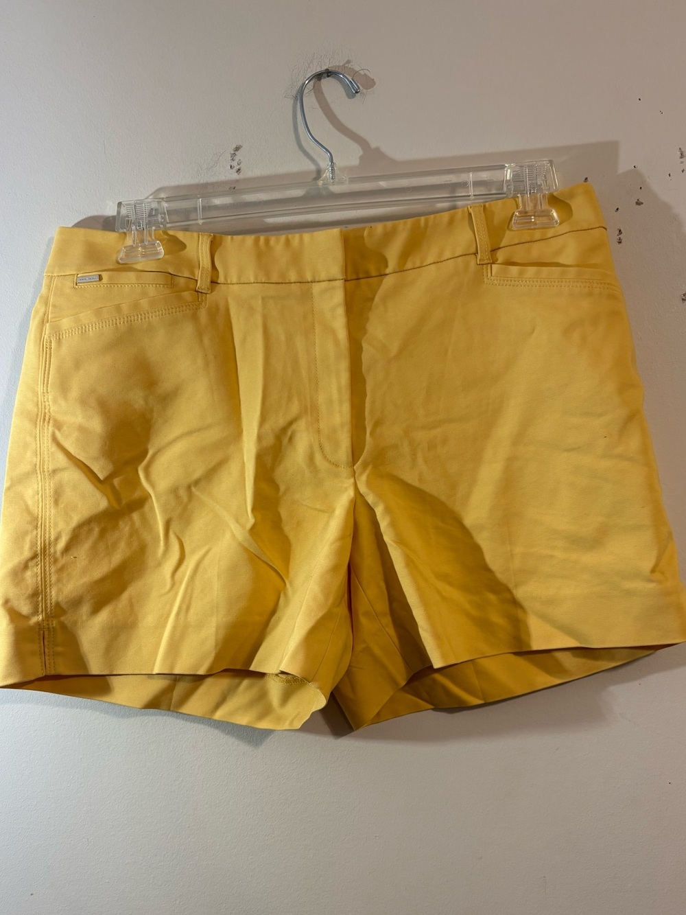White House Black Market shorts tailored Yellow Women's size 12 the 5 " short - Picture 3 of 10